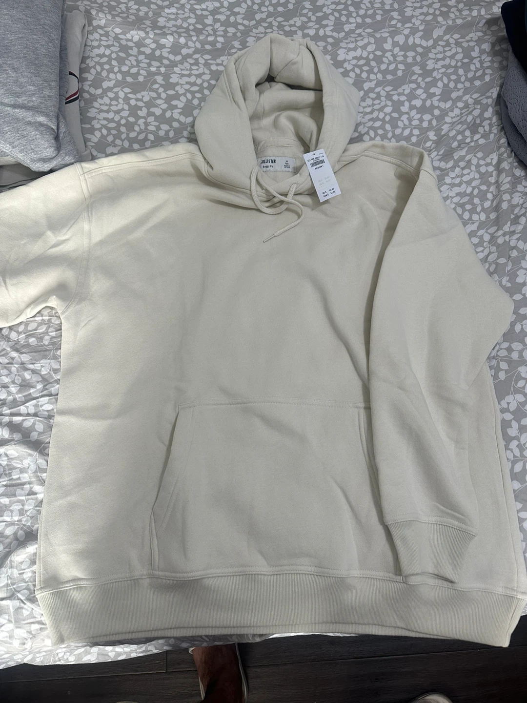 Hollister Baggy Fit Hoodie - M Tall - New!