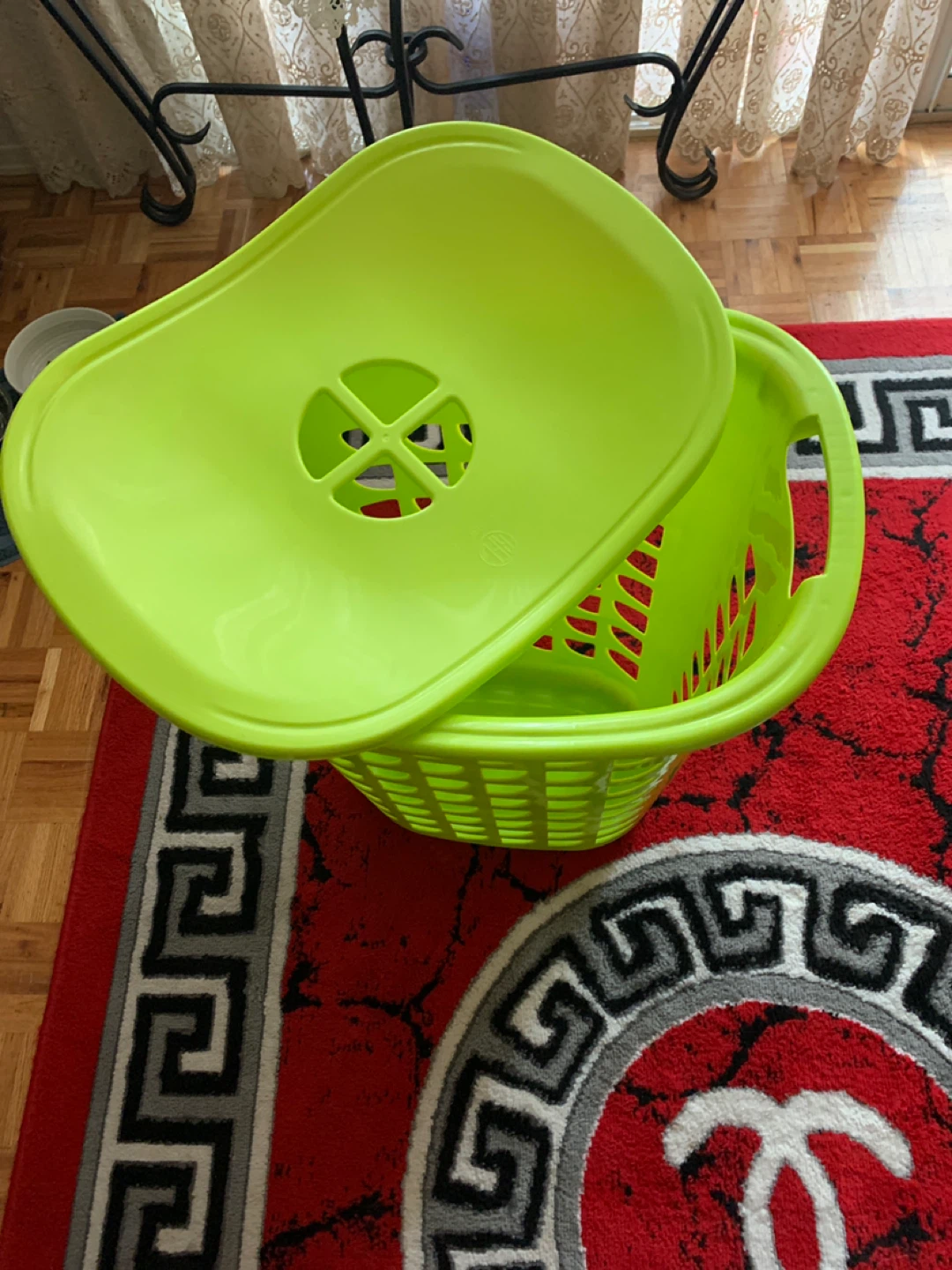Green Laundry Basket with Lid - photo 2
