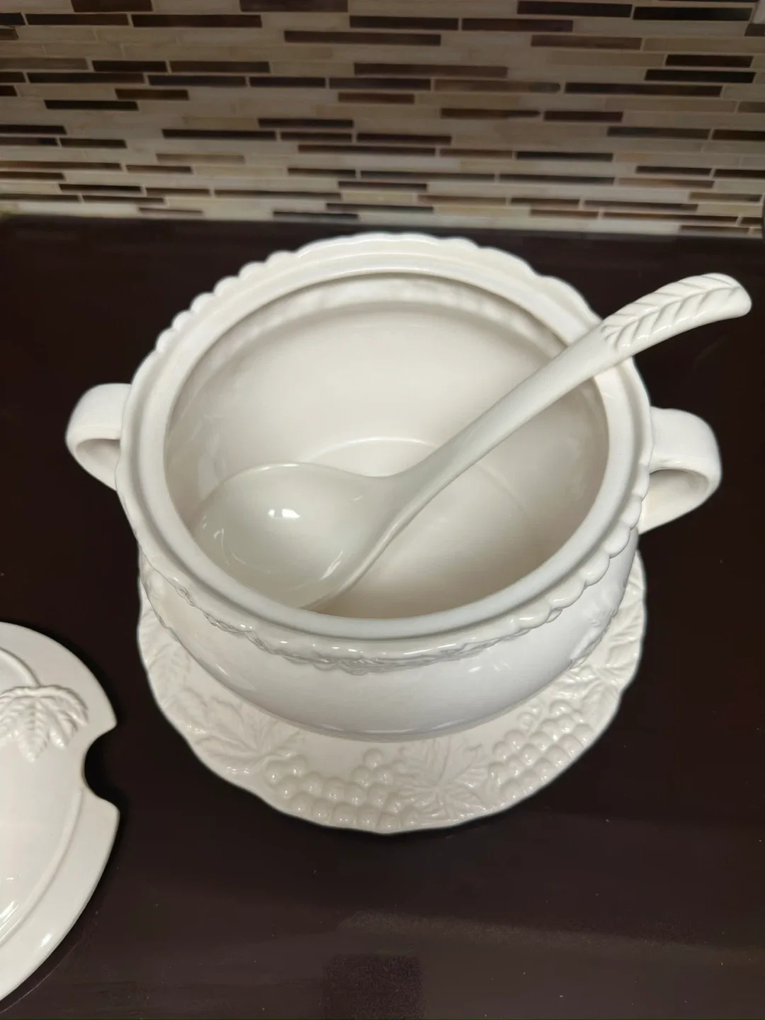 Vintage White Ceramic Soup Tureen with Ladle image indicator(3)