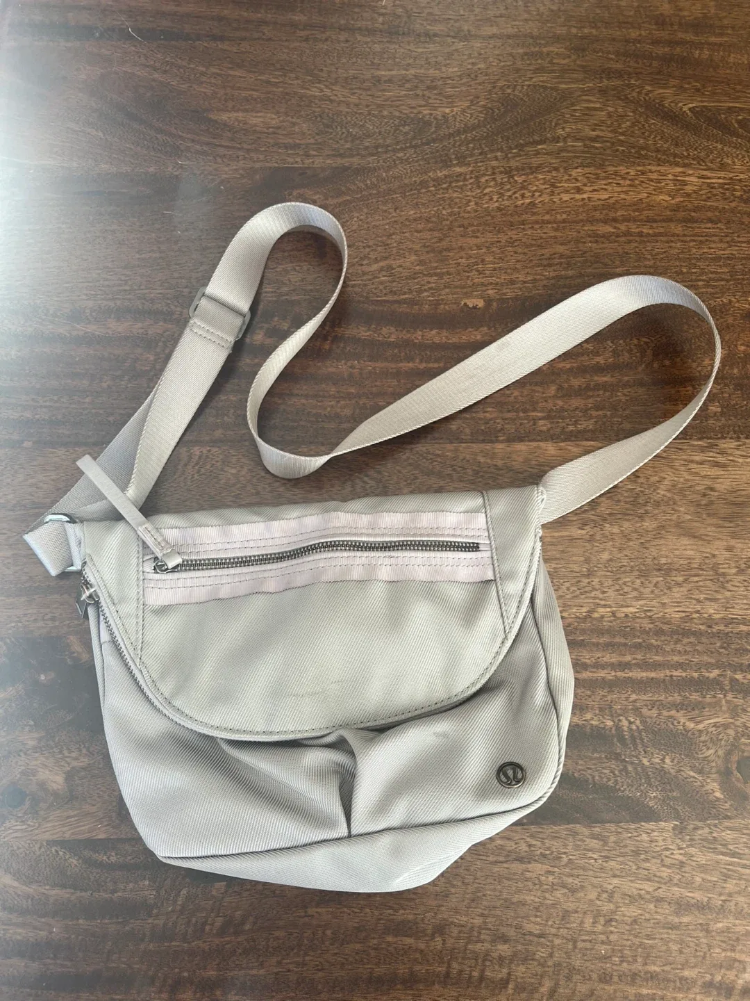 Lululemon Crossbody Bag - Light Grey thumbnail