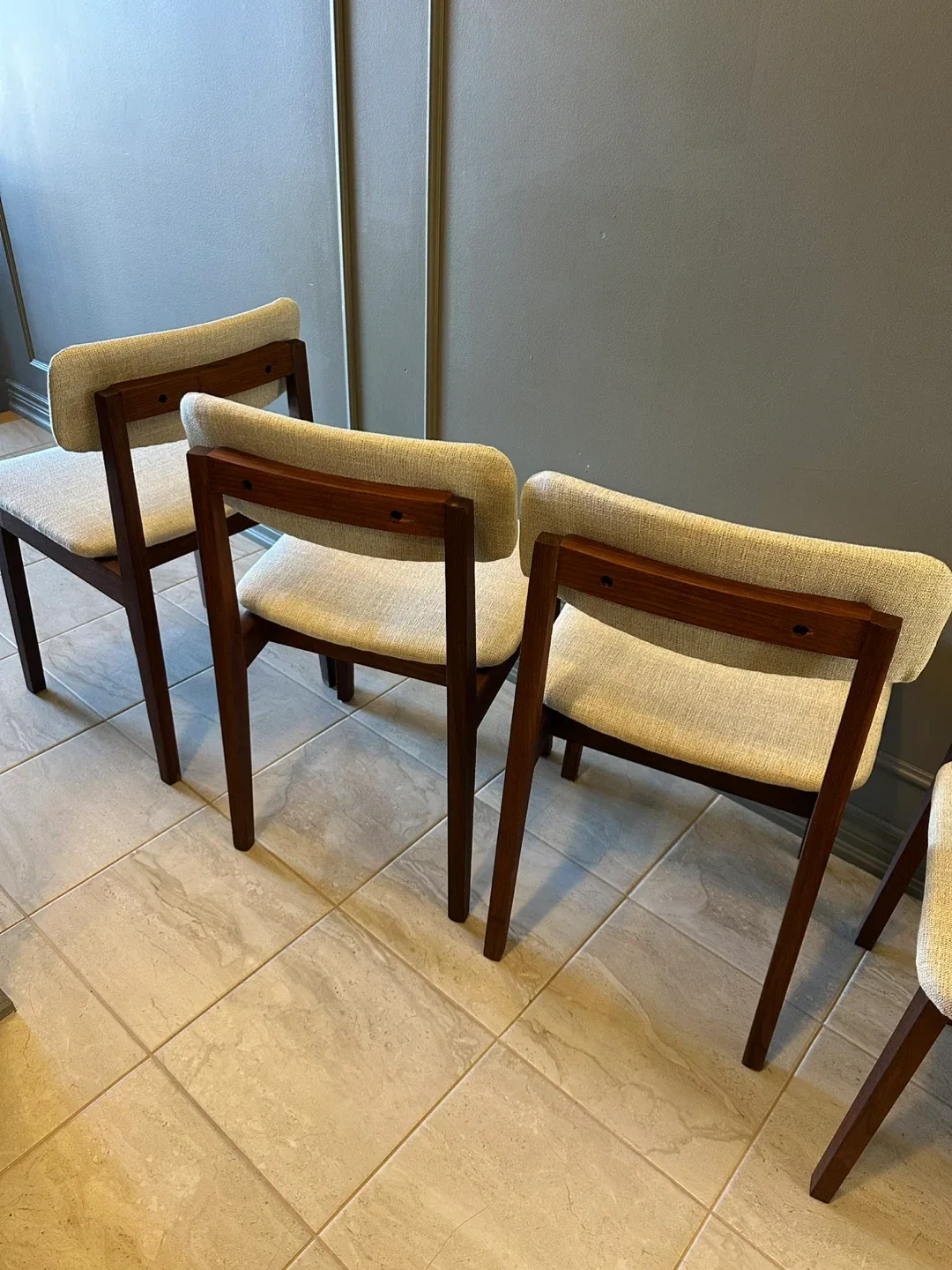 RS Associates dining chairs image indicator(5)