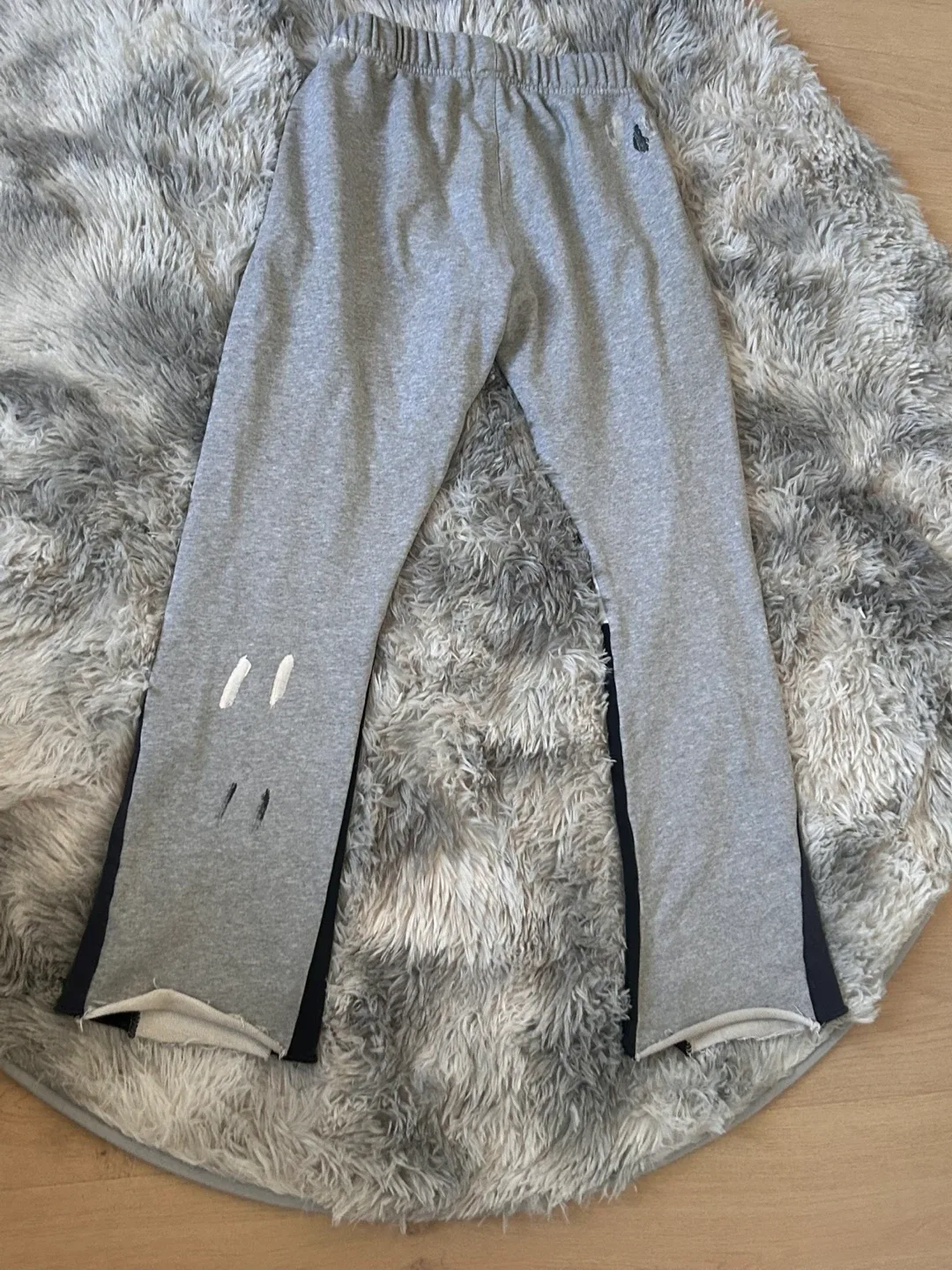 Gallery Dept Grey Sweatpants image indicator(2)