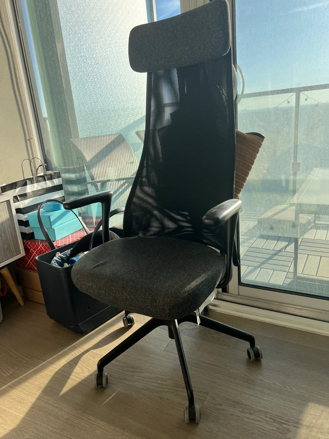 IKEA Desk Chair - JÄRVFJÄLLET - Black Mesh