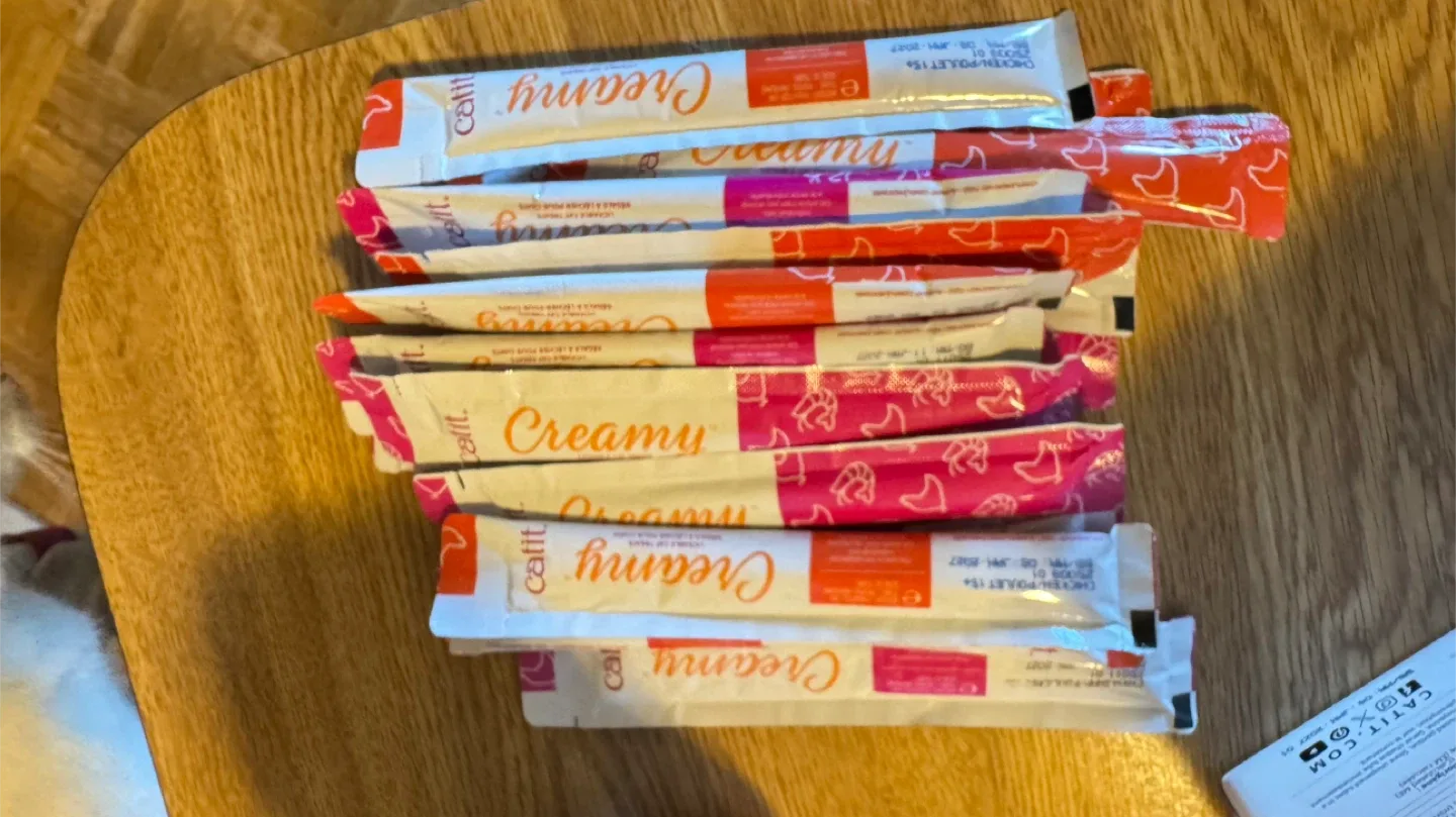 Catit Creamy Cat Treats & Sheba Gravy Indulgence image indicator(2)