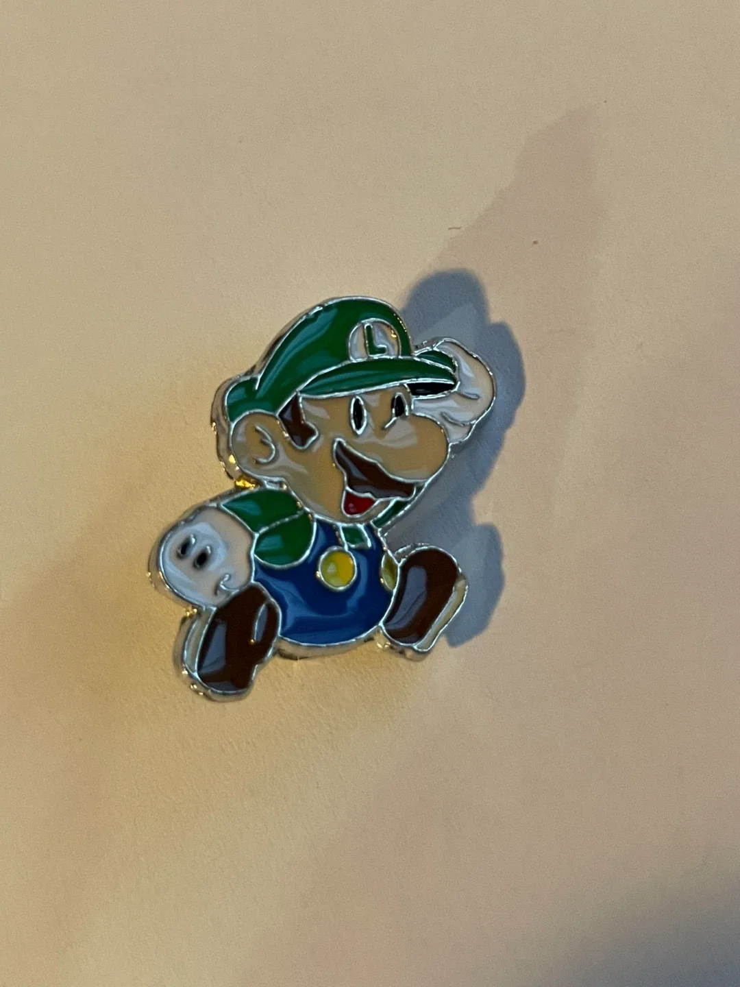 Luigi Pin thumbnail