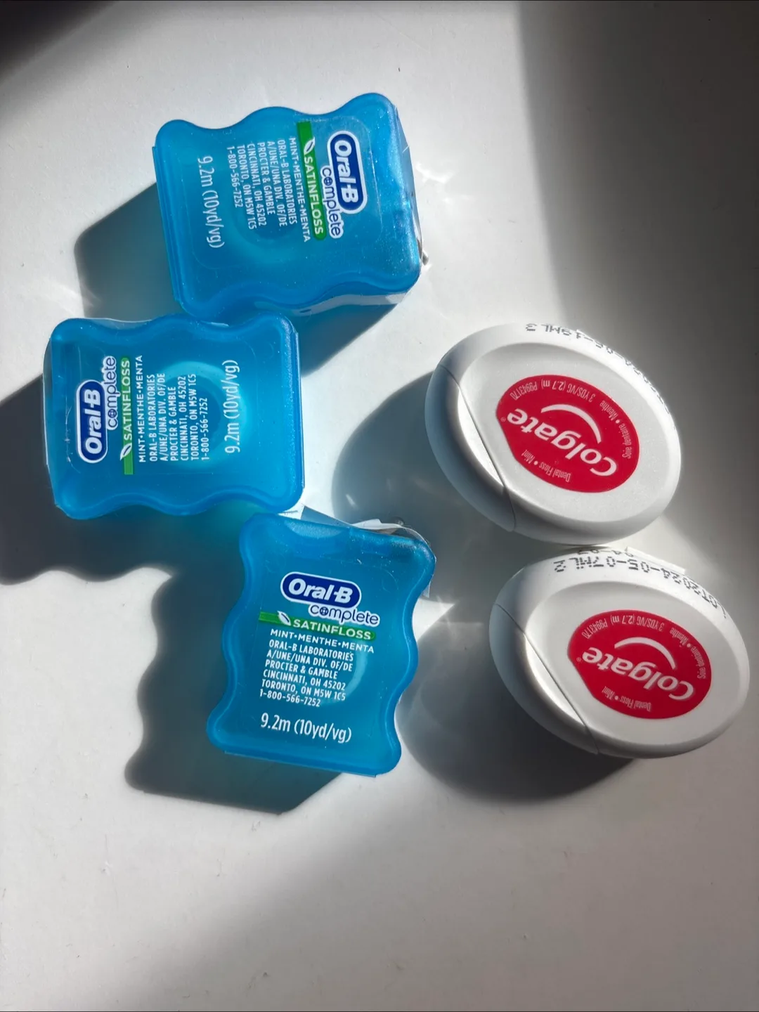 Oral-B Complete Satinfloss & Colgate Dental Floss thumbnail