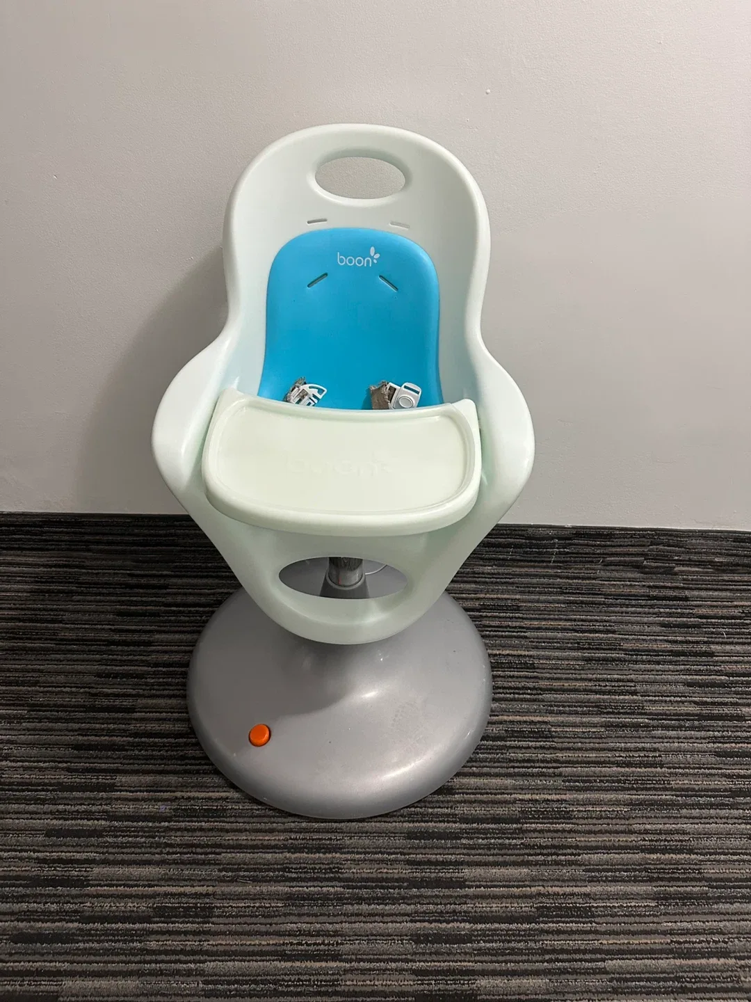 Boon Flair Highchair - White/Blue thumbnail