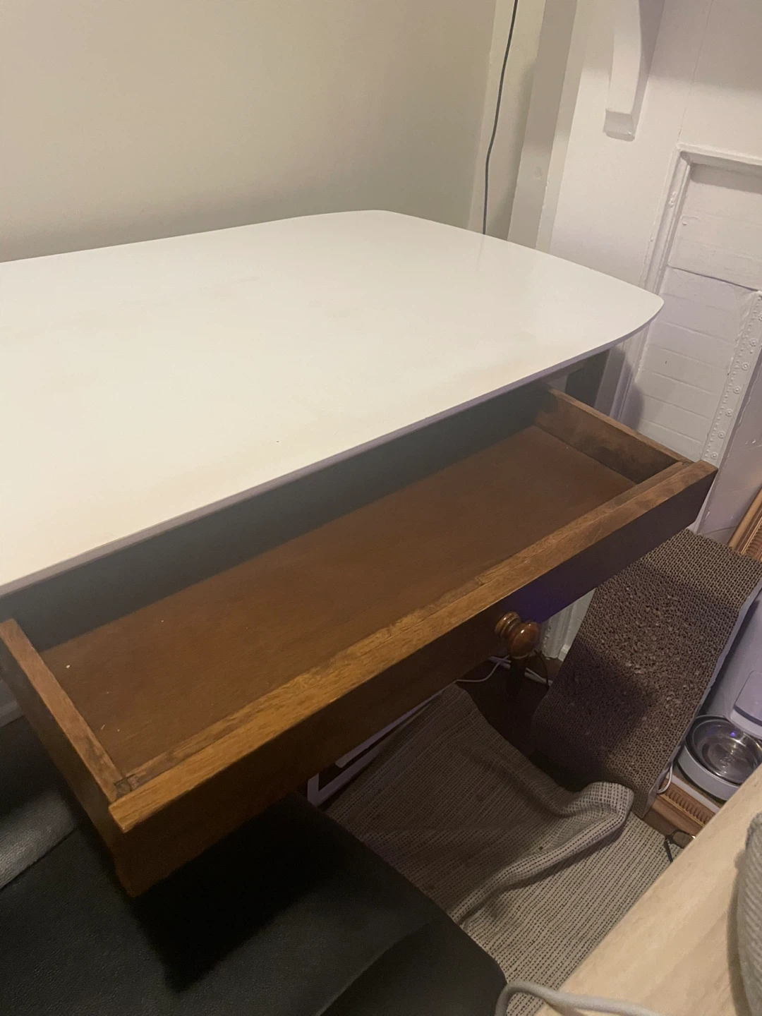 Desk and Chair - photo 2