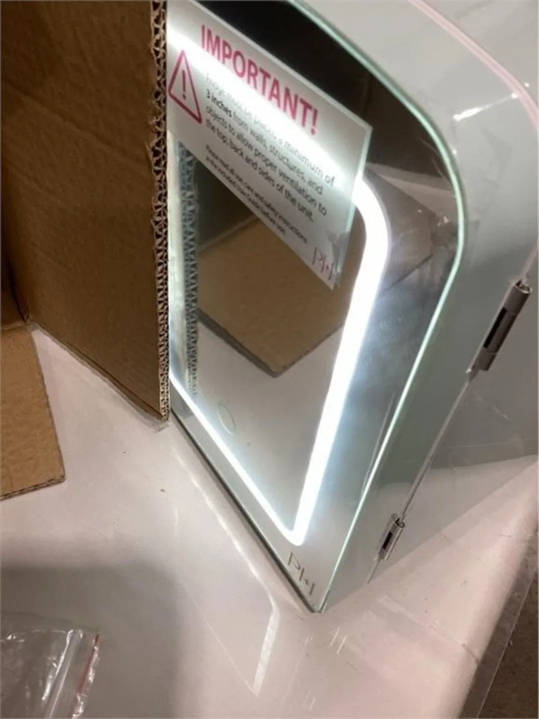 New pH+ Lighted Beauty Fridge - Aqua image indicator(2)