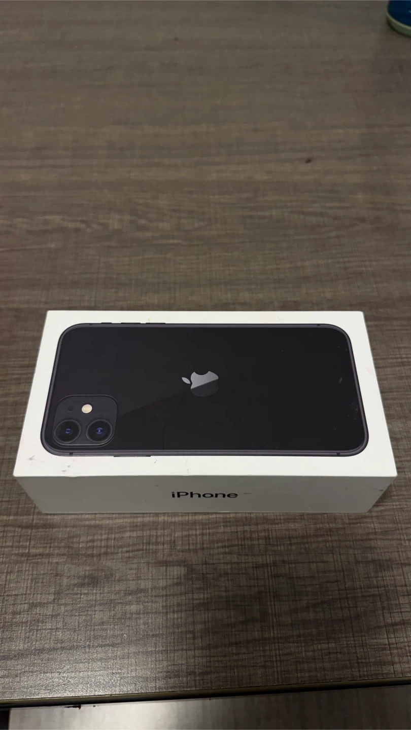 iPhone 11 256GB- Black (Unlocked) + Charger - photo 3