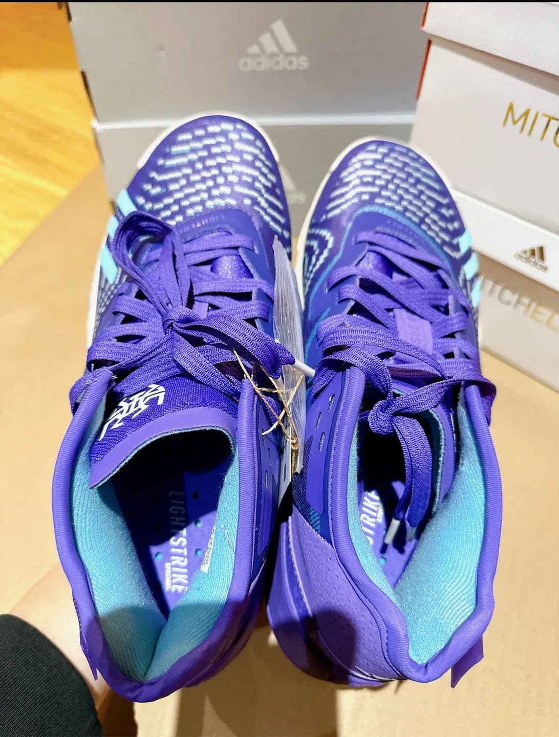 New Adidas DON MITCHELL size 12 US image indicator(4)