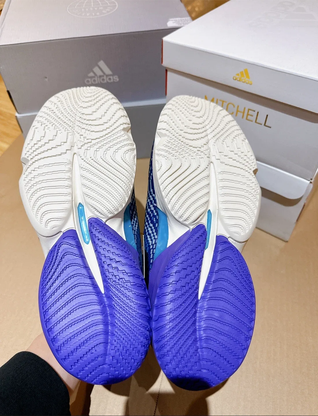 New Adidas DON MITCHELL size 12 US image indicator(6)