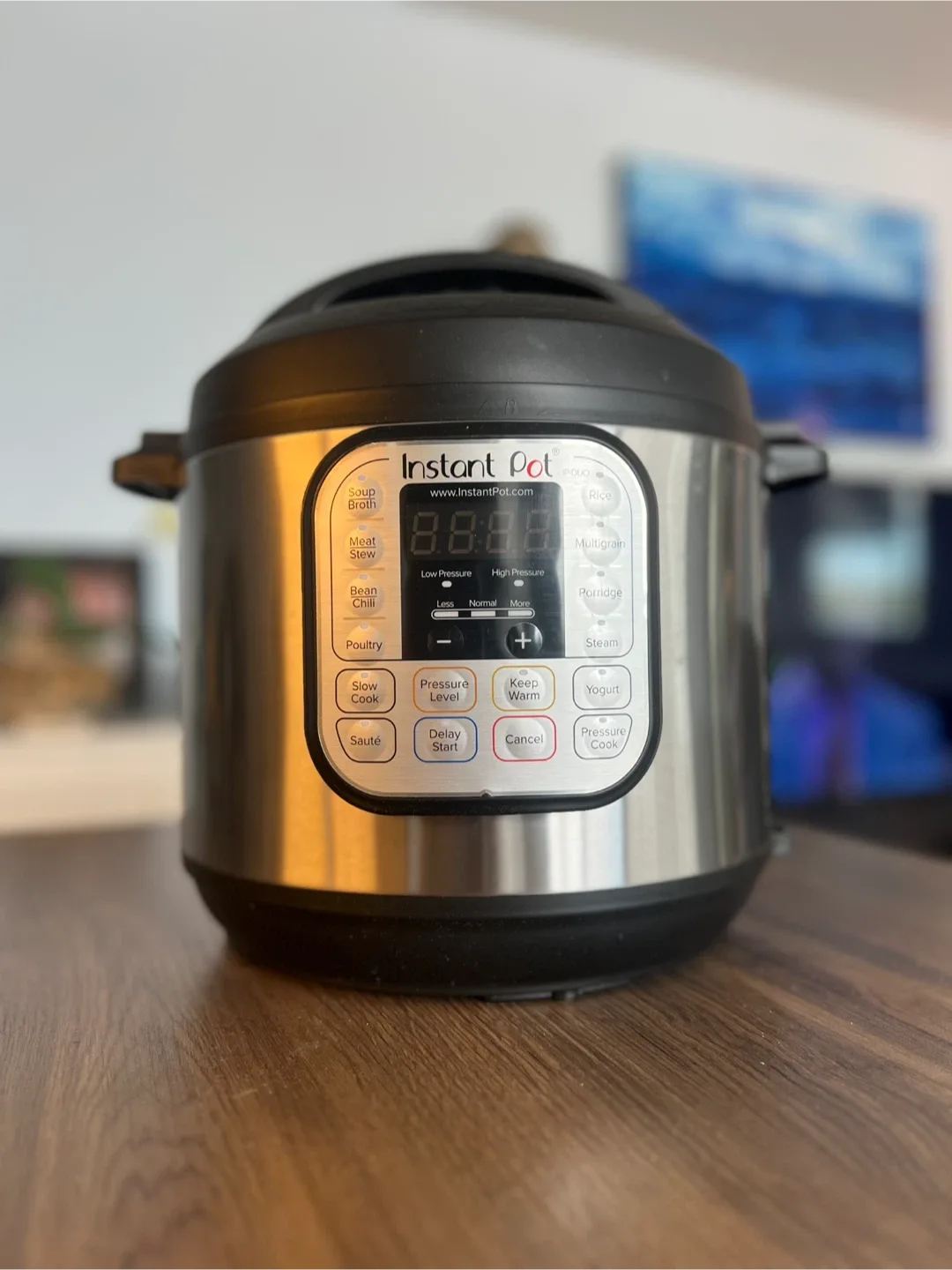 Instant Pot IP-DUO Electric Pressure Cooker thumbnail