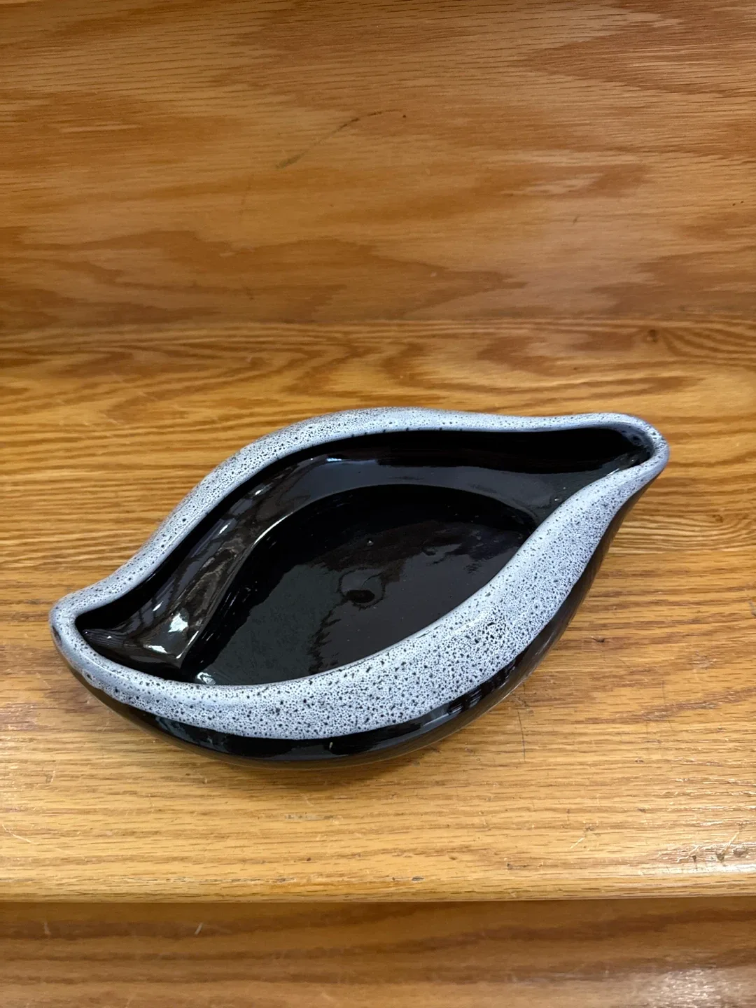 Vintage Beauceware Canada pottery Dish - Black and White thumbnail