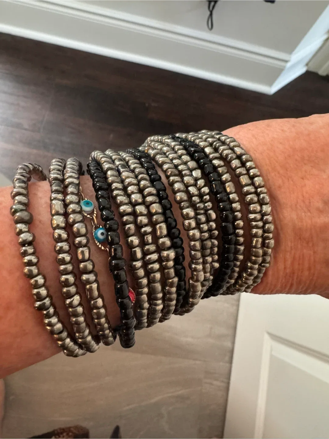 Beaded Bracelet - Silver & Black thumbnail
