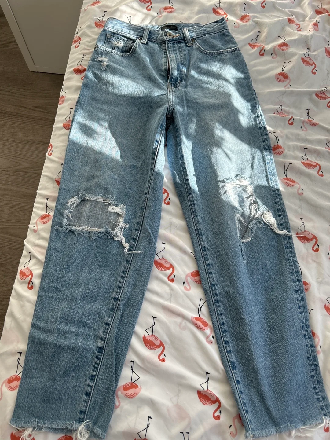 Uniqlo Jeans 23 inch thumbnail