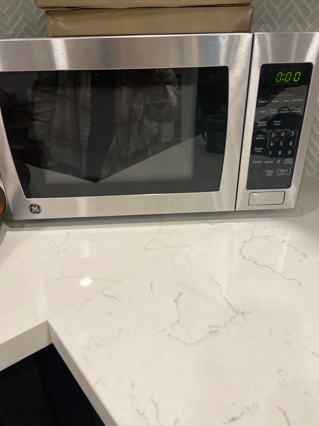 GE Microwave Oven