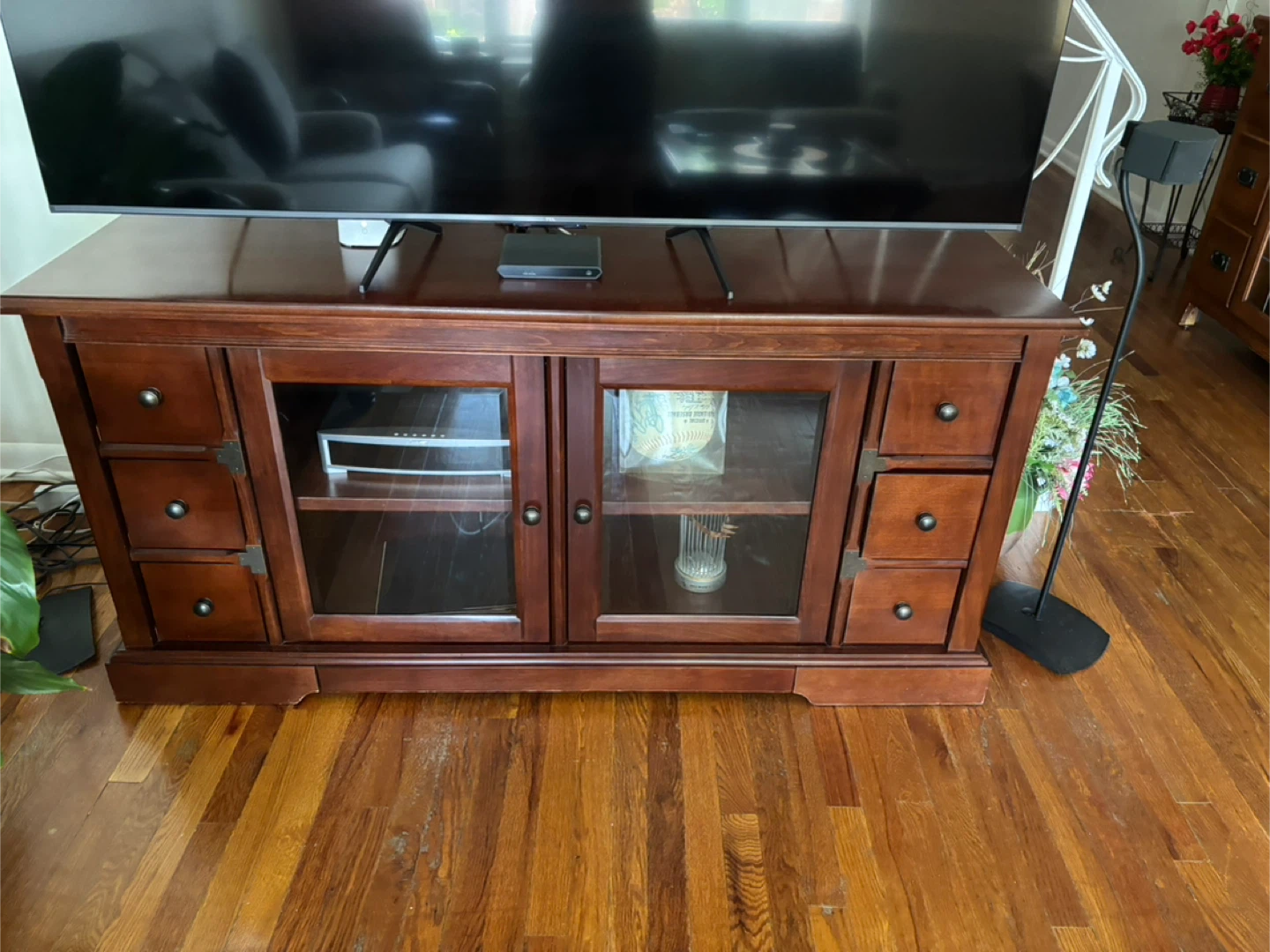 Wooden TV Stand/Entertainment Center