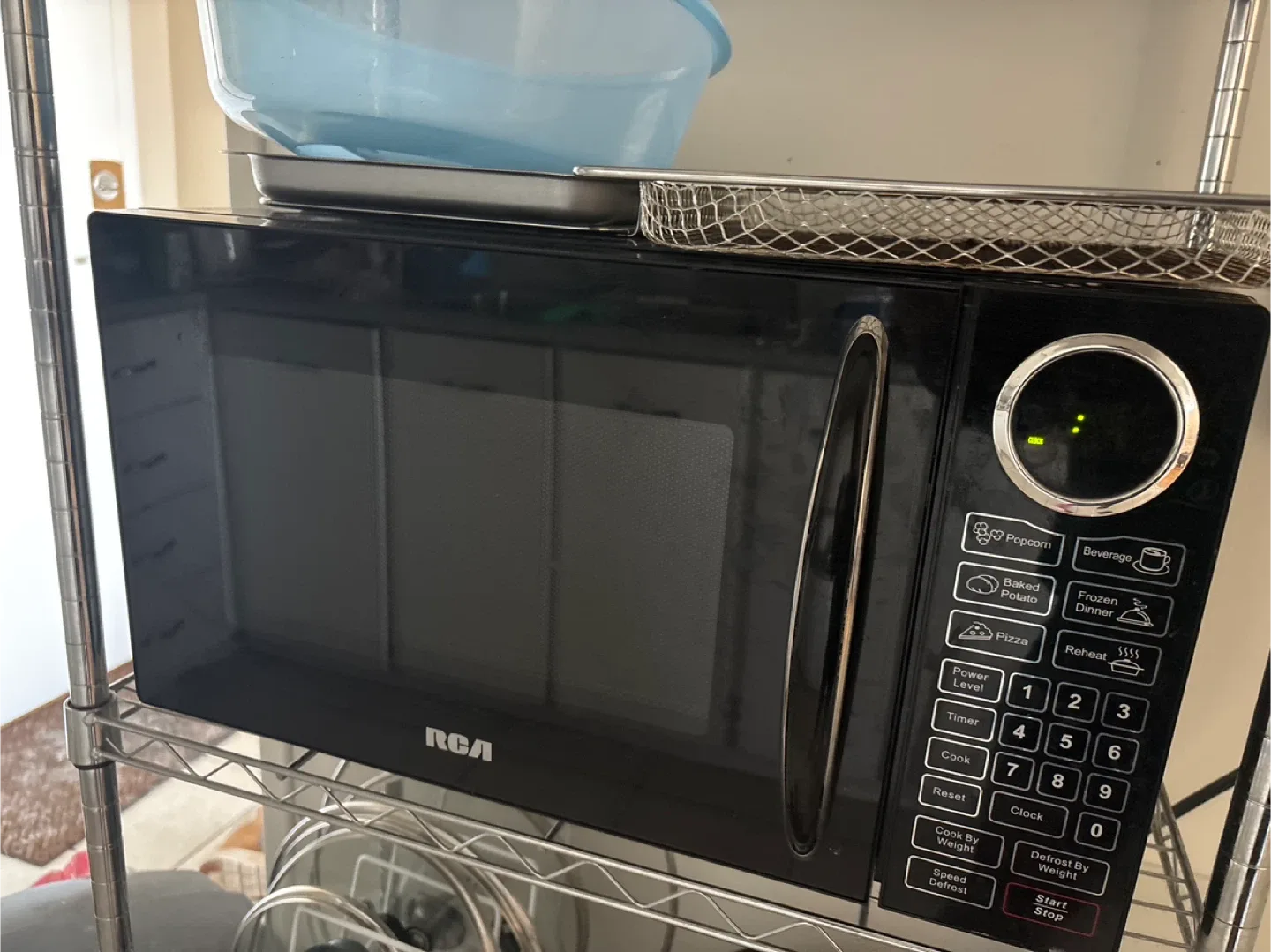RCA Microwave - Black thumbnail