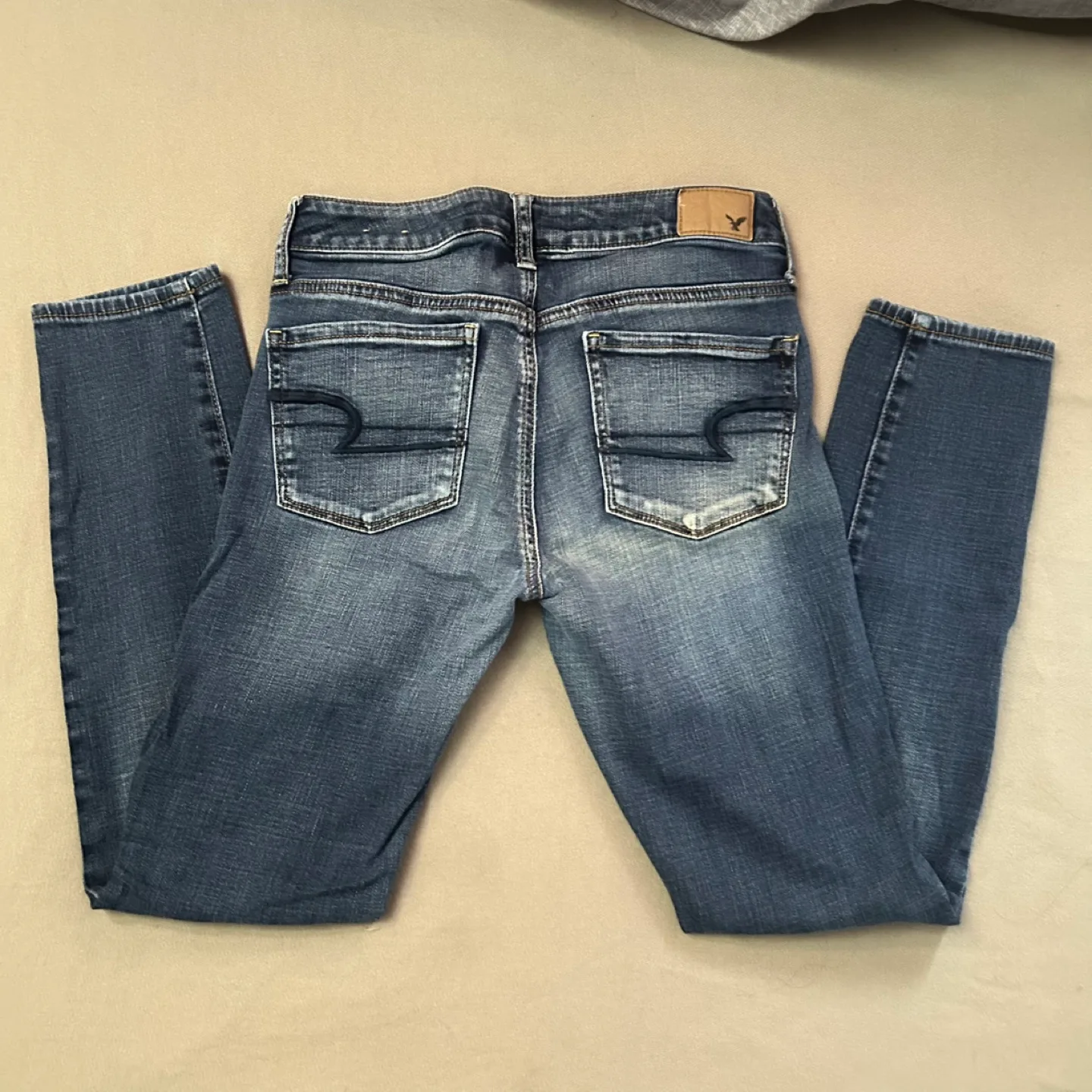 American Eagle Outfitters Jeans image indicator(4)