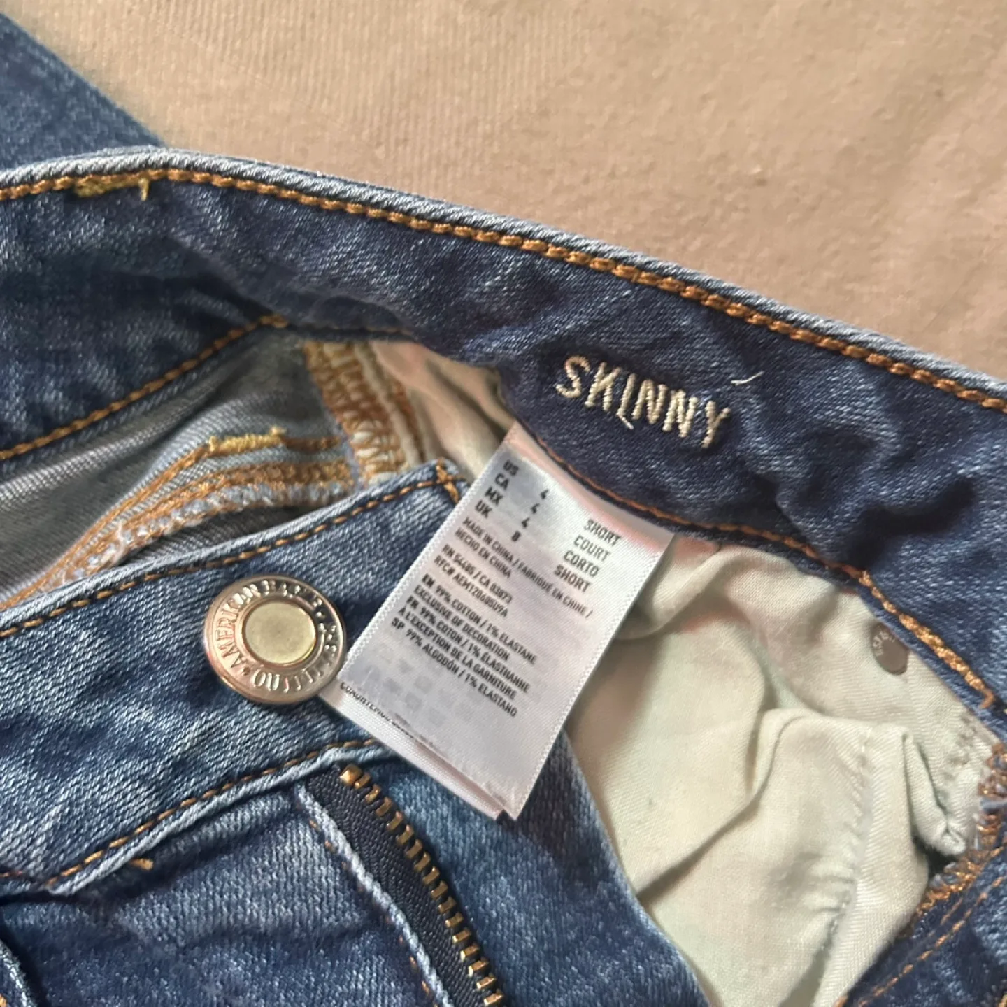 American Eagle Outfitters Jeans image indicator(3)