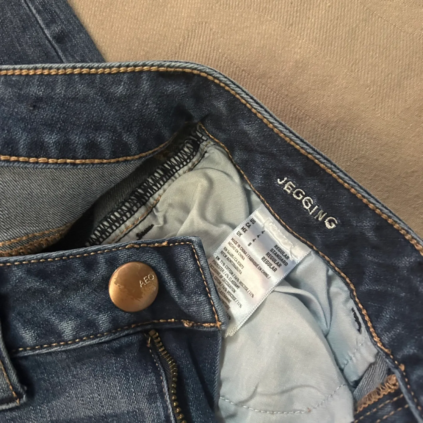 American Eagle Outfitters Jegging image indicator(3)