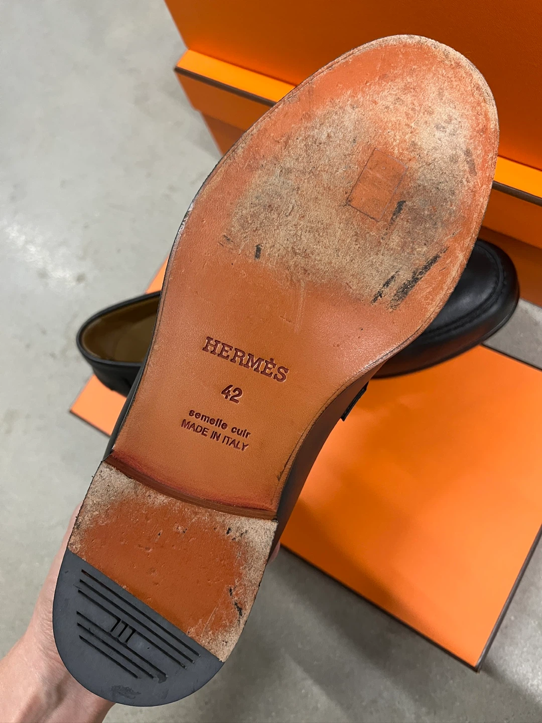 Hermès Black Leather Loafers Size 42 - photo 3