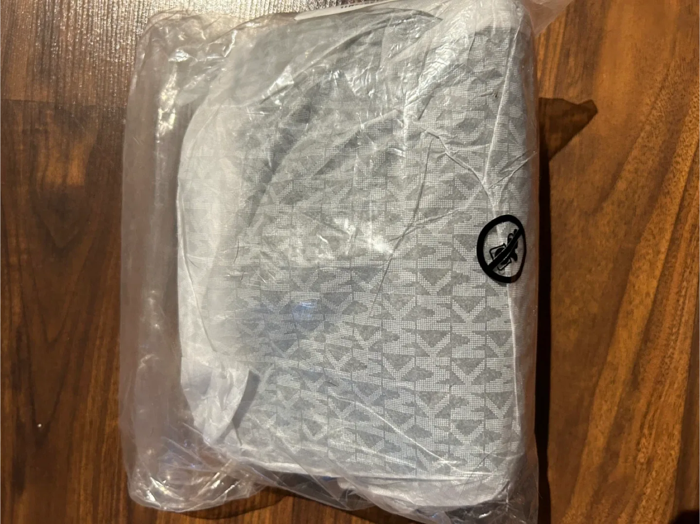 New Michael Kors Crossbody Black Leather image indicator(6)