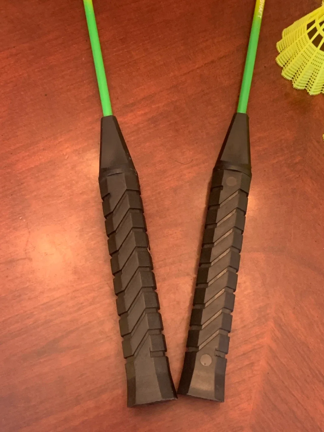 Yonex Mavis 300 Badminton Set image indicator(7)