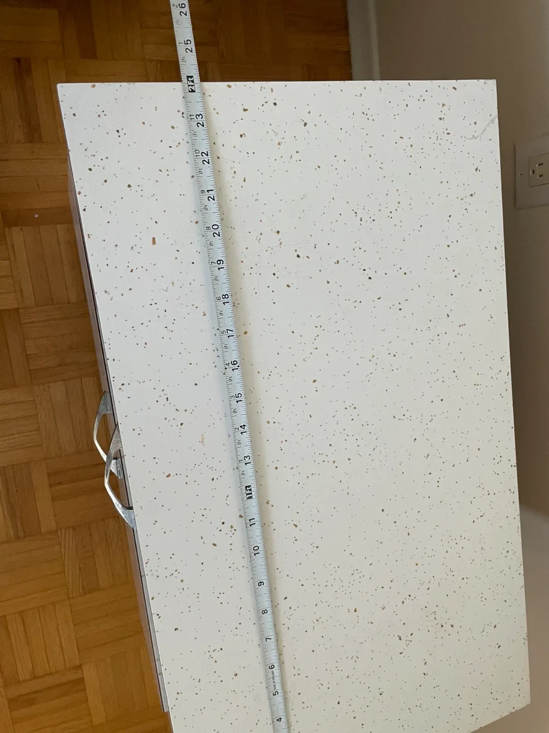 Vintage White Speckled 2-Drawer Dresser image indicator(5)