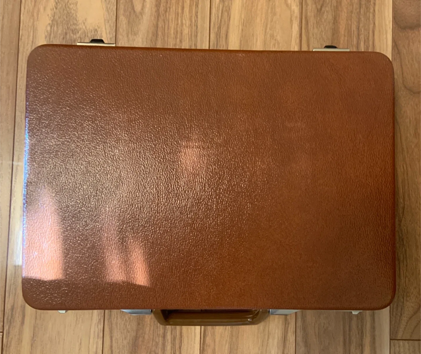 Echolac Brown Briefcase image indicator(2)