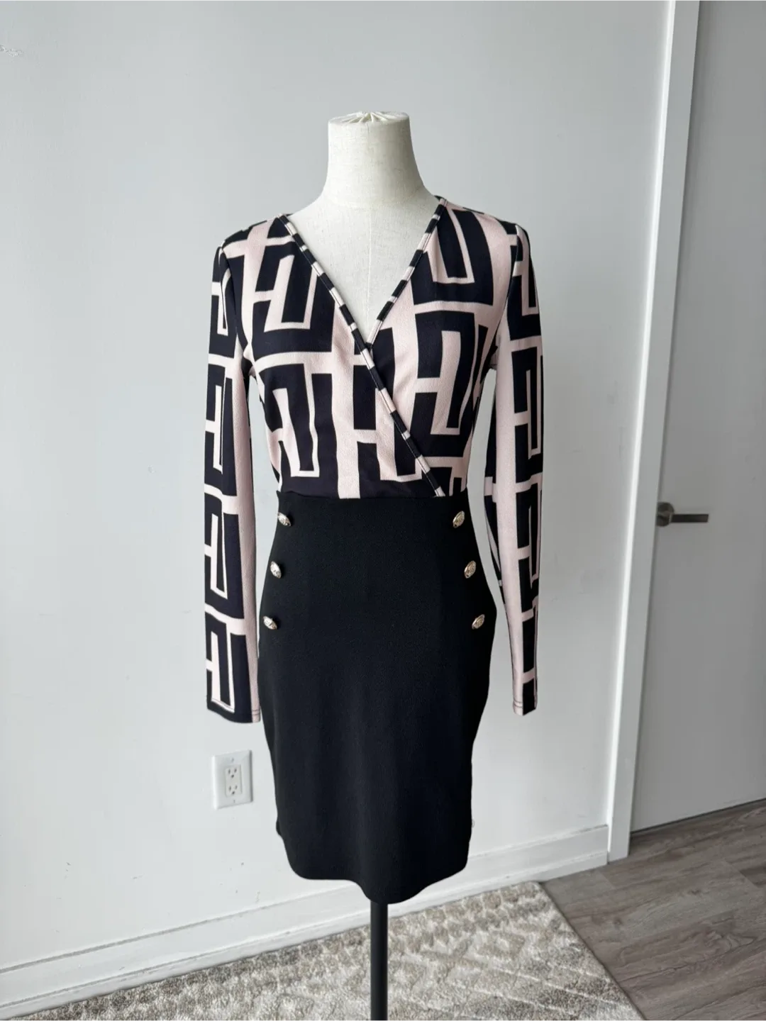 Geometric Print Long Sleeve Dress, Black & Beige thumbnail
