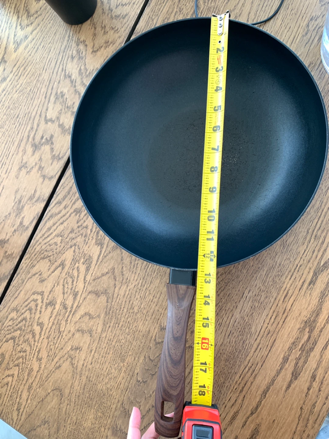 Cooking pan pot Wok with Wooden Handle - 17 inches