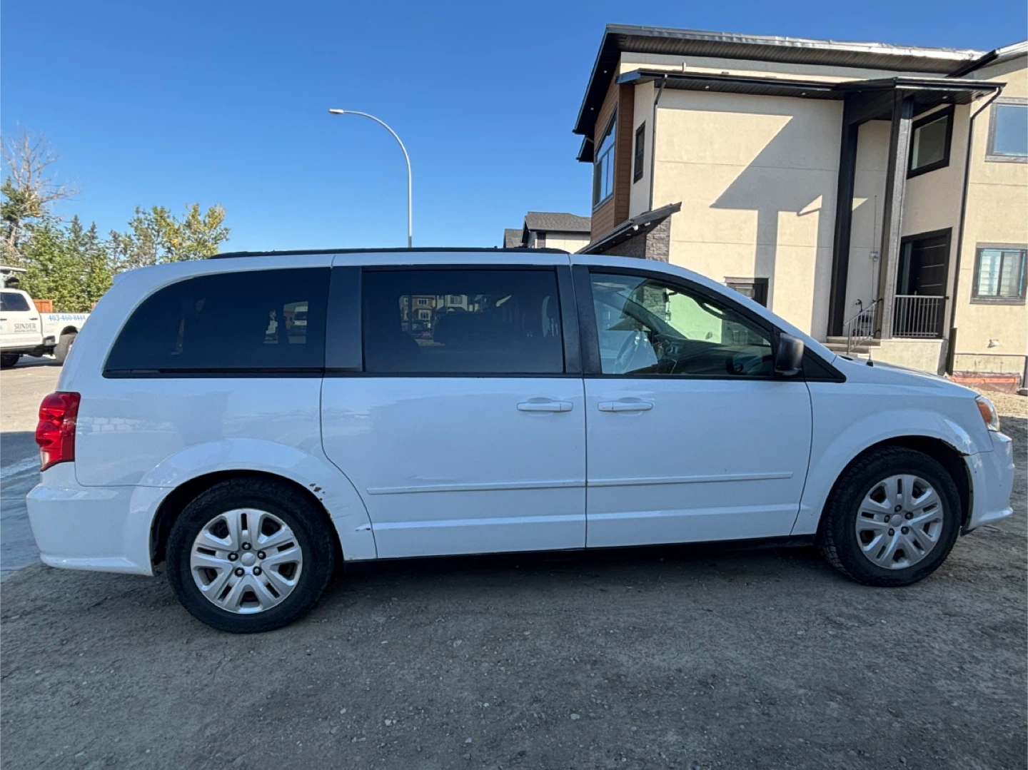 Dodge Caravan - photo 4