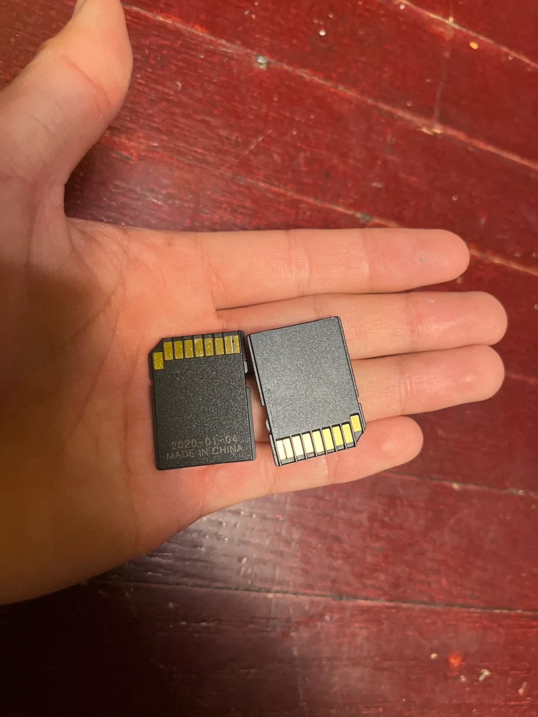 SanDisk MicroSD and MORIC MicroSD Adapter image indicator(4)