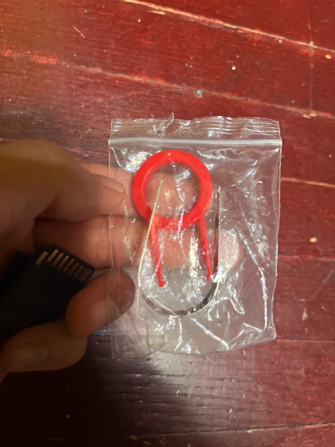 SanDisk MicroSD and MORIC MicroSD Adapter image indicator(3)