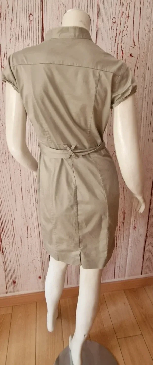 H&M Beige Utility Dress - Size 10 image indicator(2)