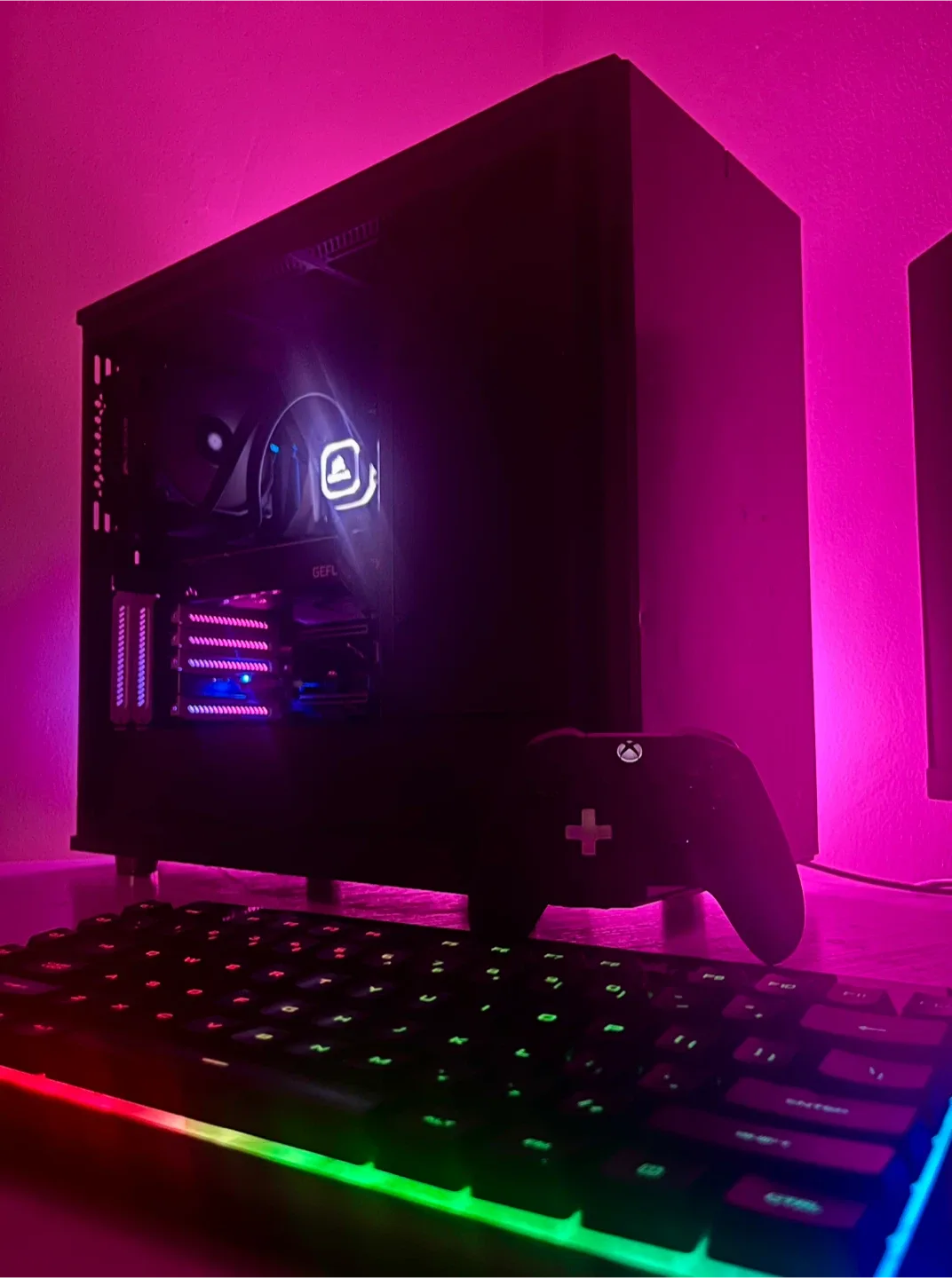 Custom-Built (Big Poppa) Gaming PC! image indicator(4)