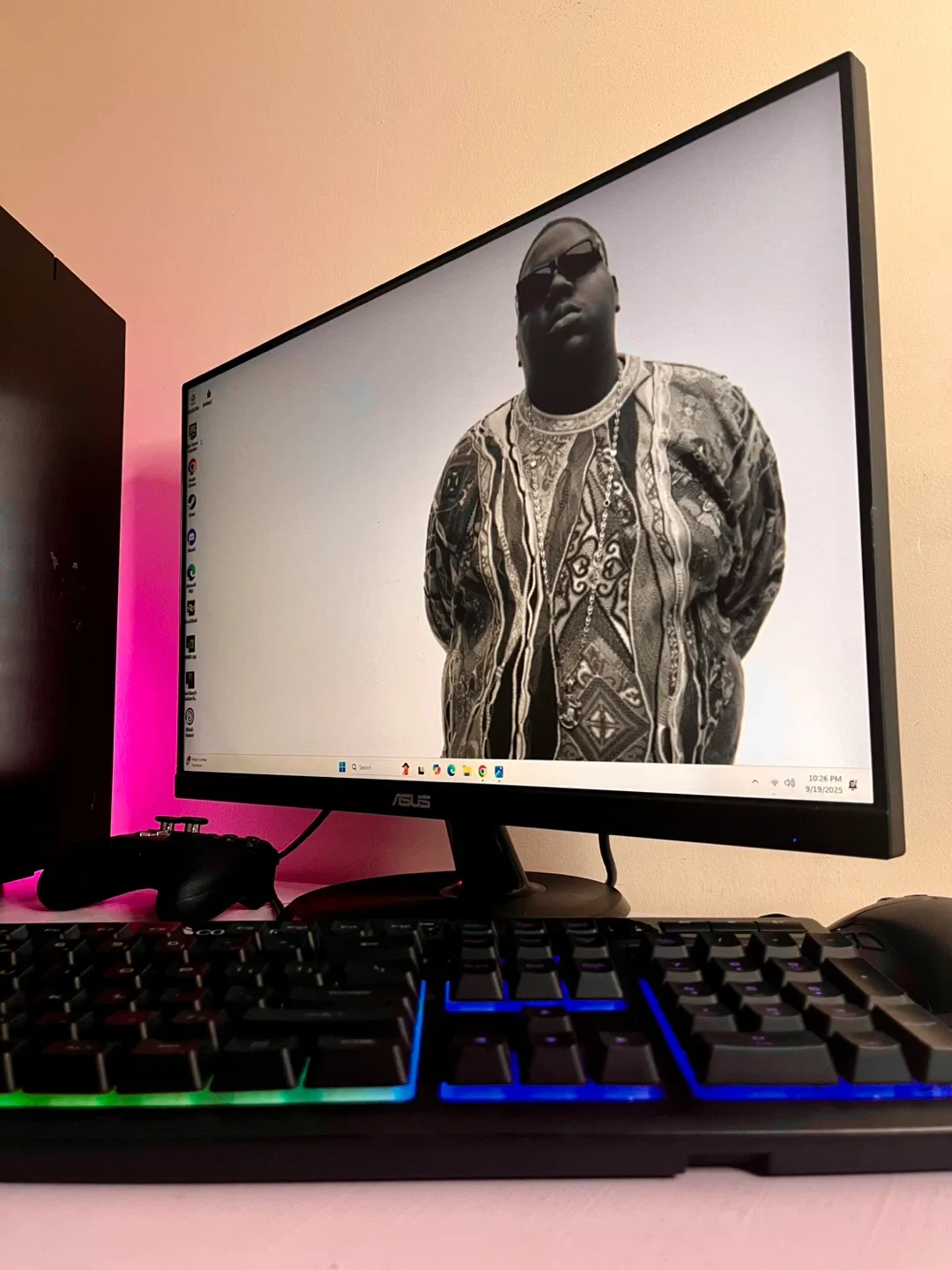 Custom-Built (Big Poppa) Gaming PC! image indicator(9)