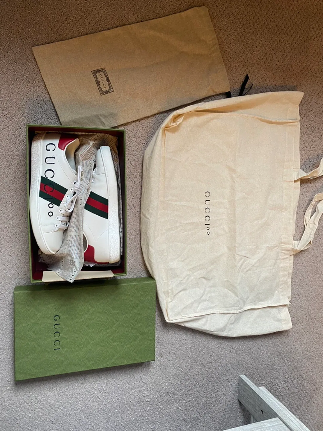 Gucci Sneakers (limited edition) image indicator(6)