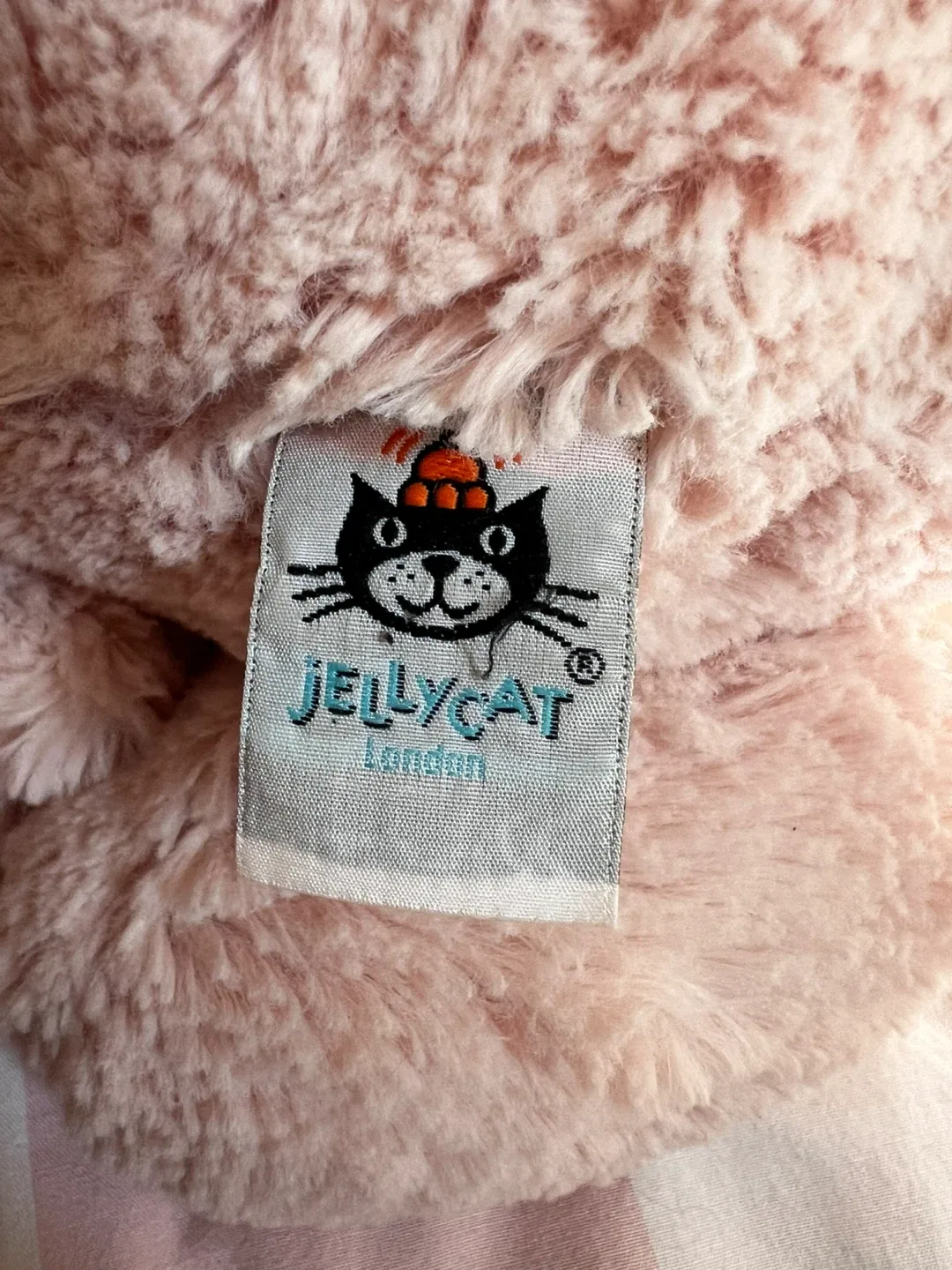 Jellycat Bashful Pink Bunny image indicator(6)