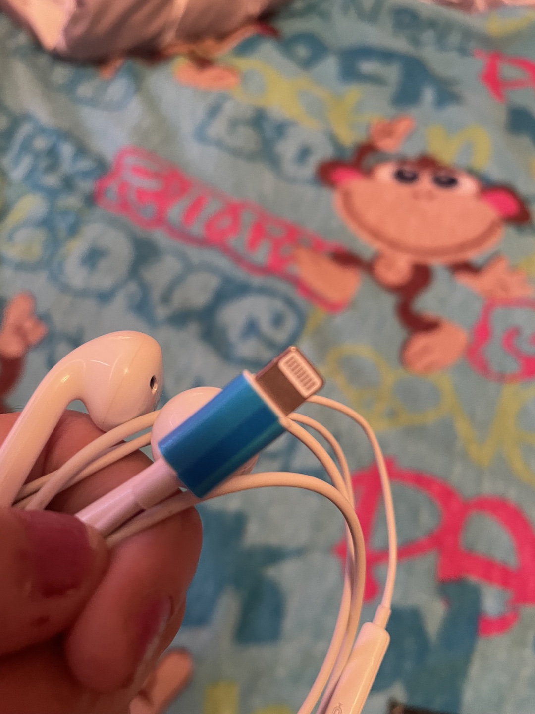 iPhone headphones - photo 3