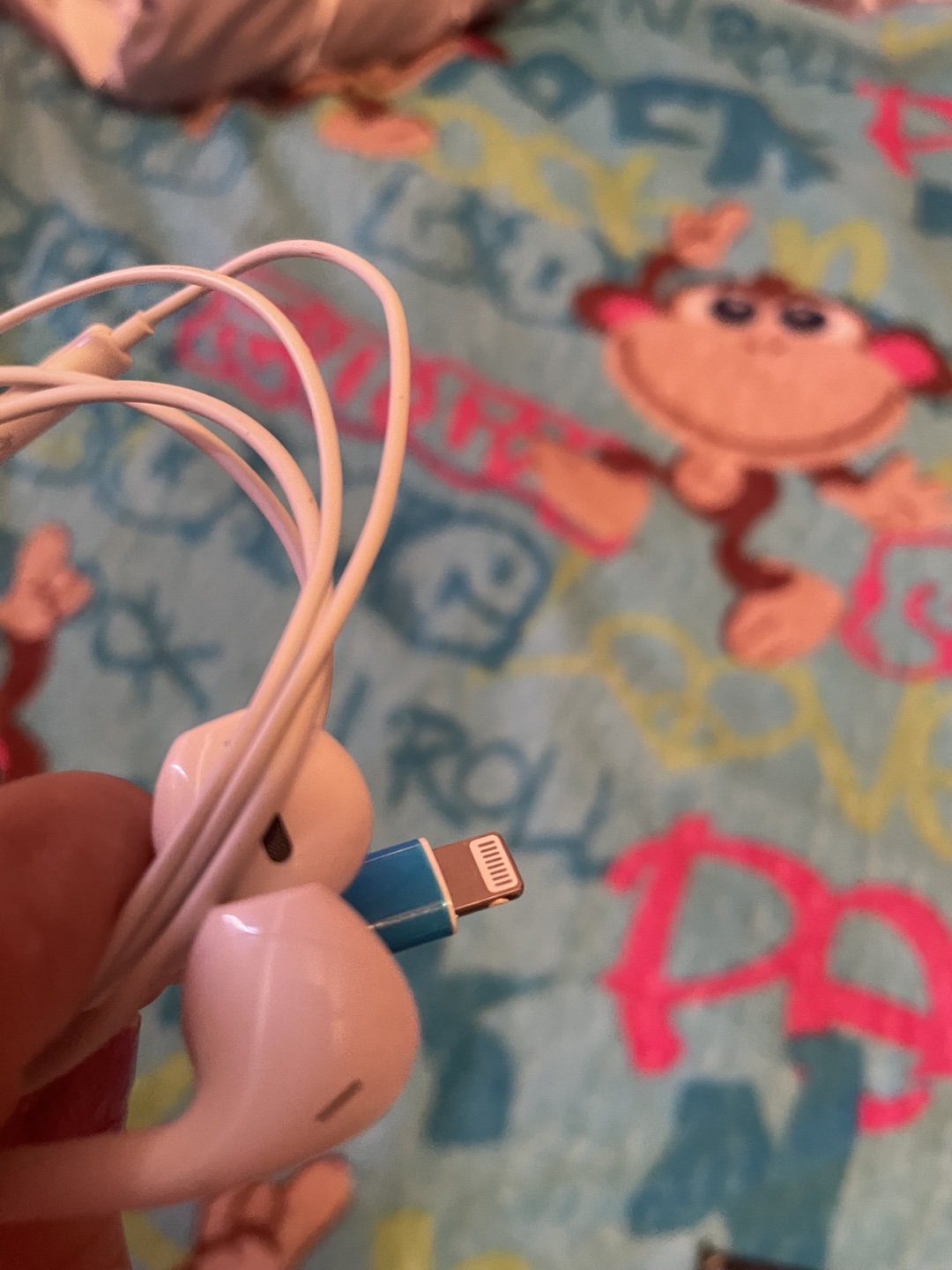 iPhone headphones - photo 5