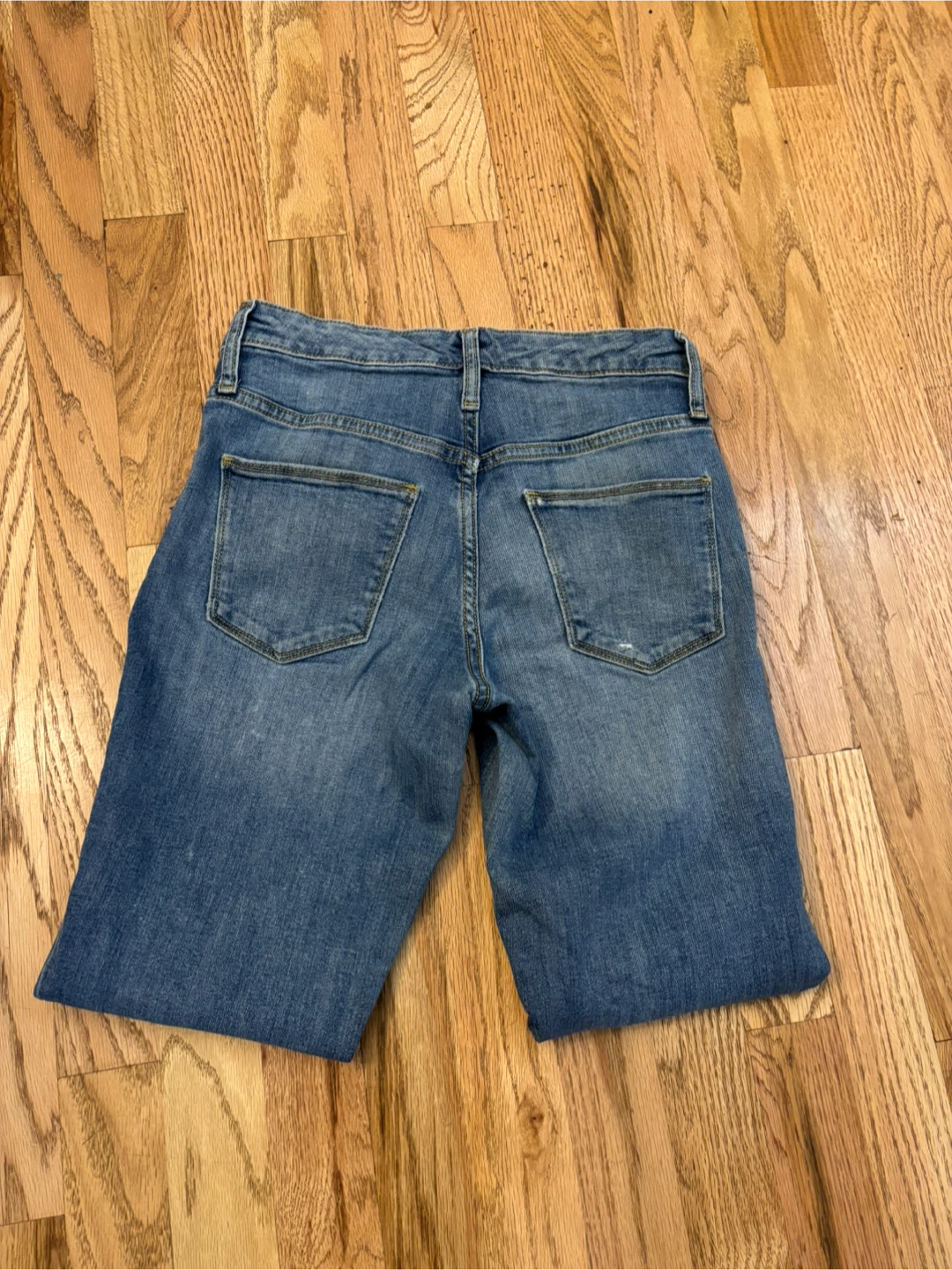 Universal Thread Distressed Jeans Size 2/26R - photo 3