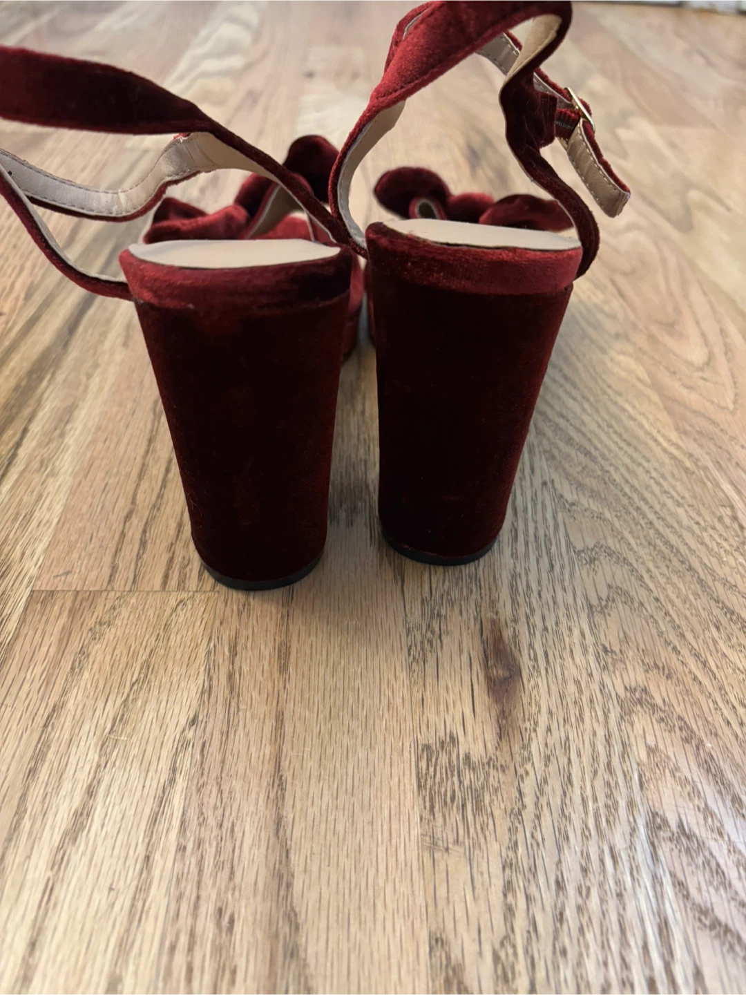 LOFT Red Velvet Heels - Size 9 - photo 4