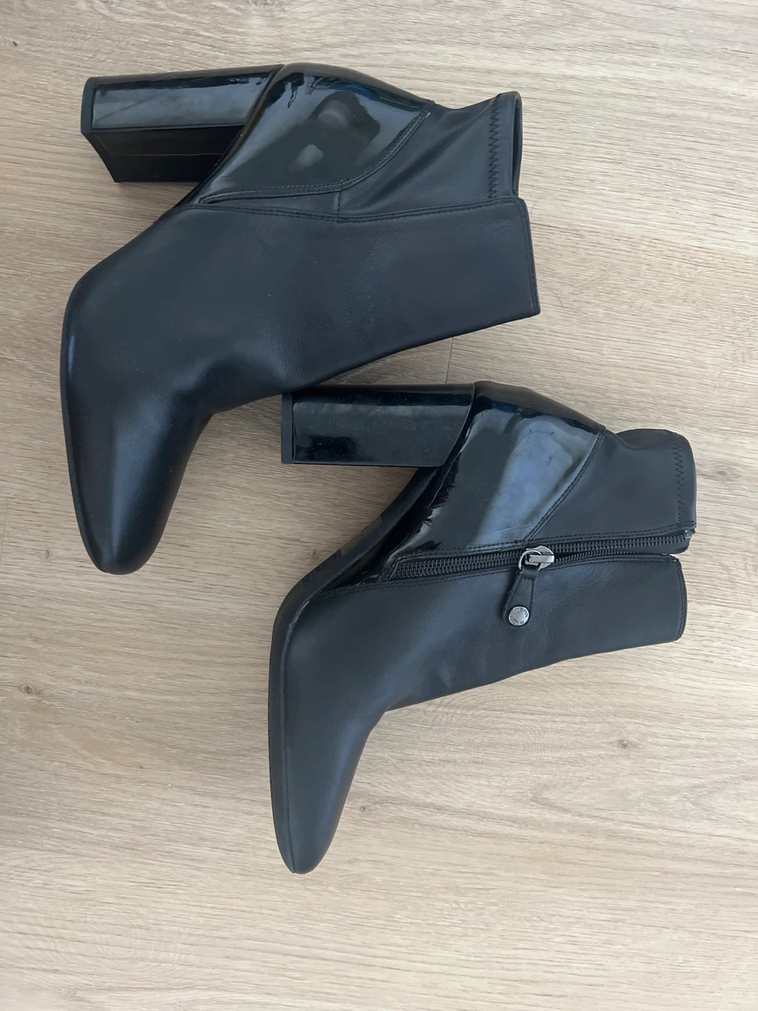 Geox Black Leather Heeled Ankle Boots - photo 2