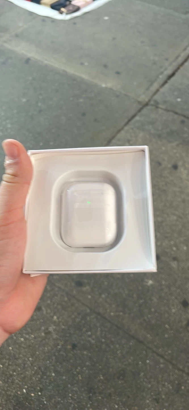 Apple AirPods with Wireless Case (2nd Gen/2019) MRXJ2AM/A - photo 3