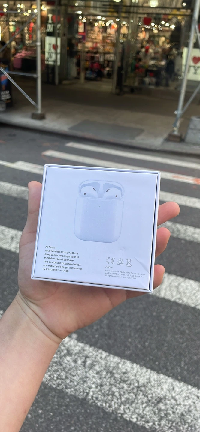 Apple AirPods with Wireless Case (2nd Gen/2019) MRXJ2AM/A - photo 2