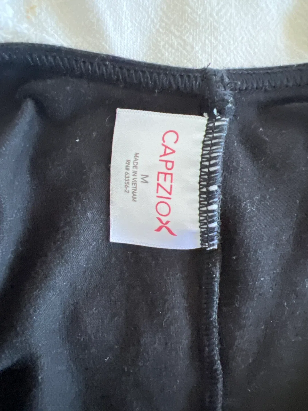 Capezio Black Leotard - Size Medium image indicator(2)