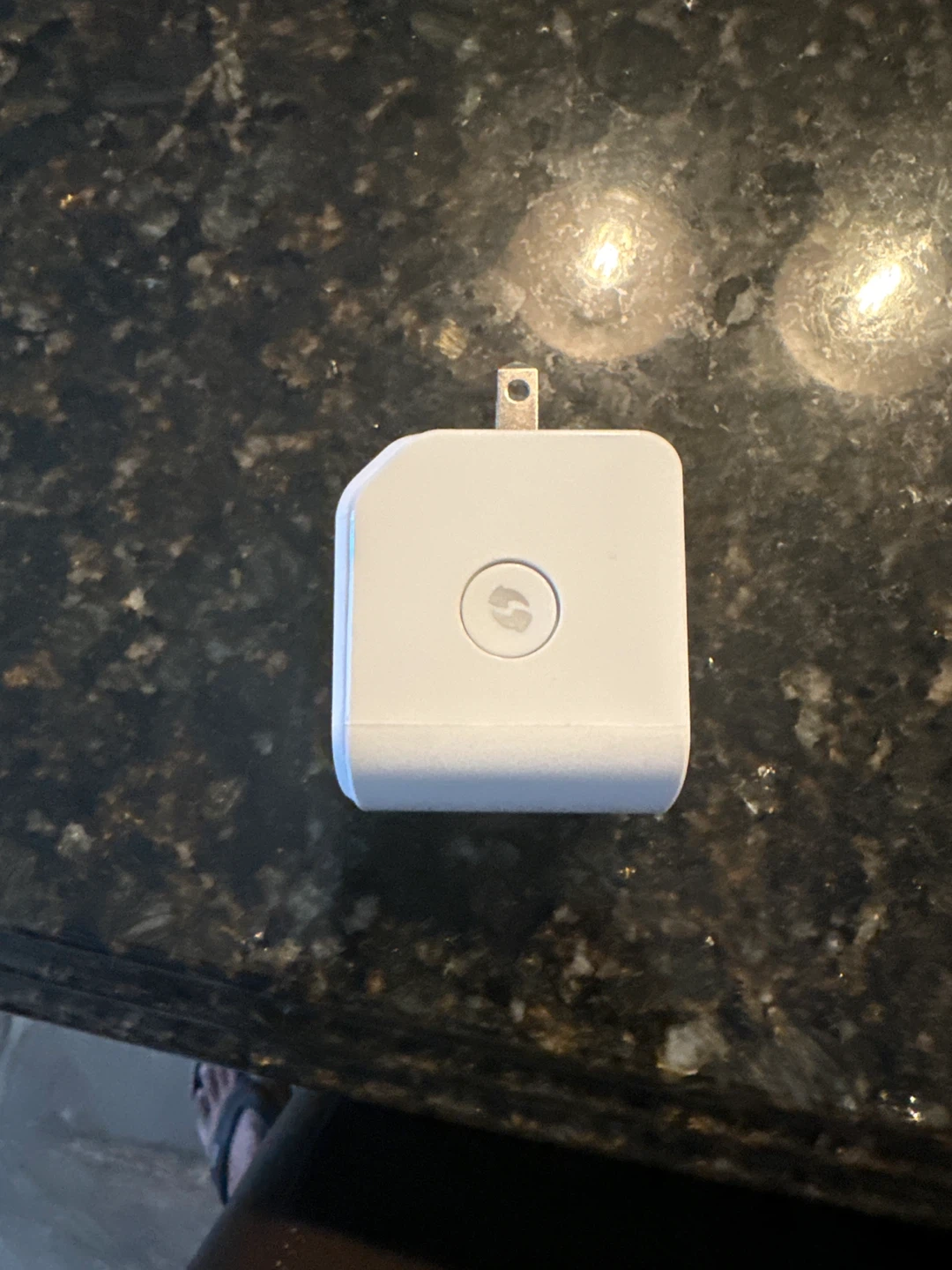 D-Link DAP-1320 WiFi Range Extender - photo 2